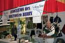 22 septembre 2013 - Le stand avec un joueur de cornemuse... berrichon