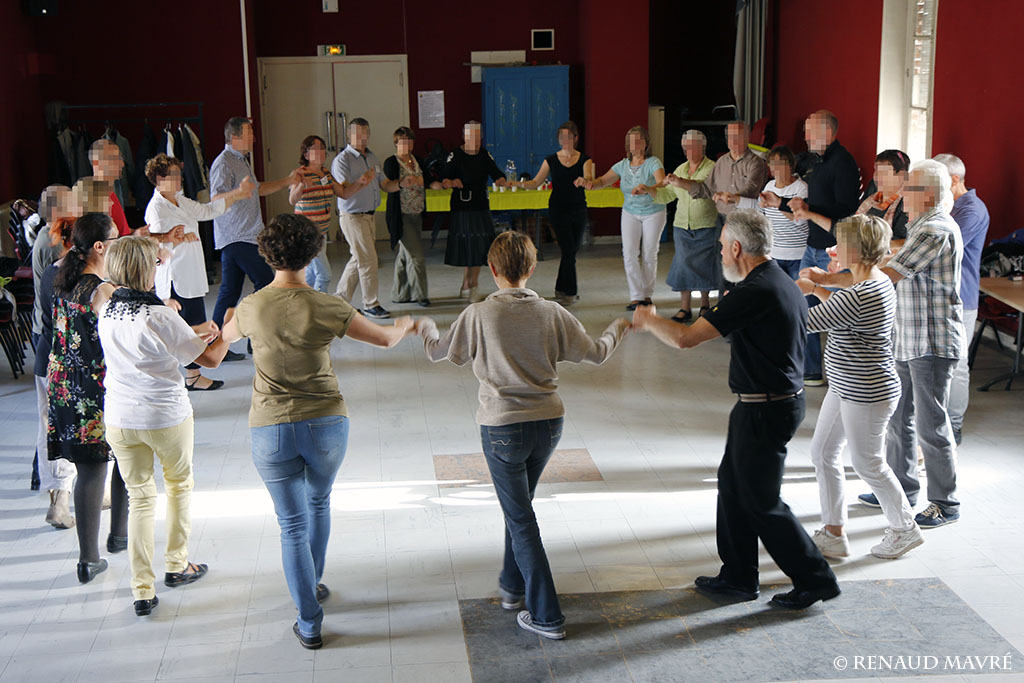 Les danseurs pendant un stage de danse